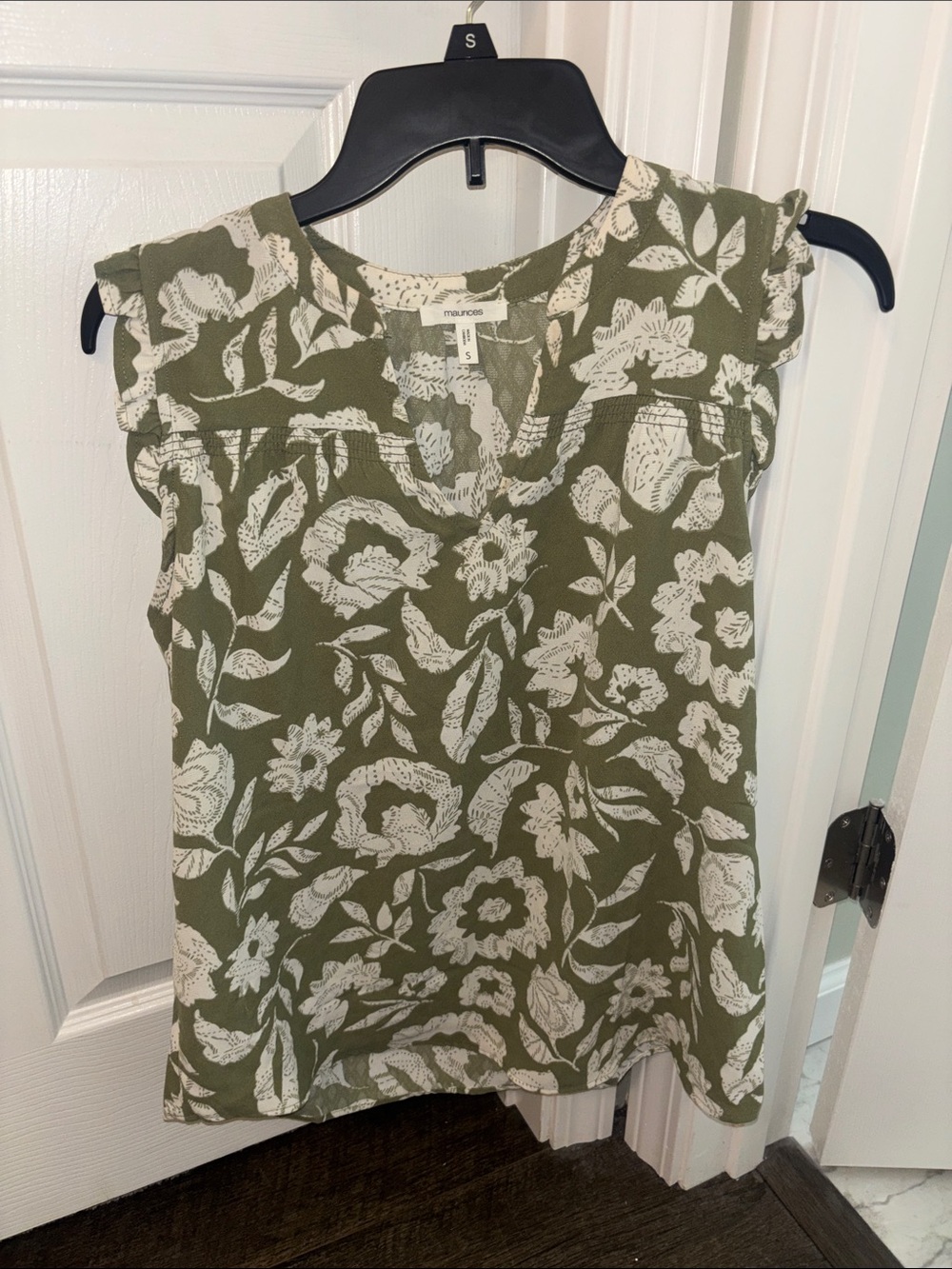 Maurices Olive Green Floral Ruffled Sleeve Tank